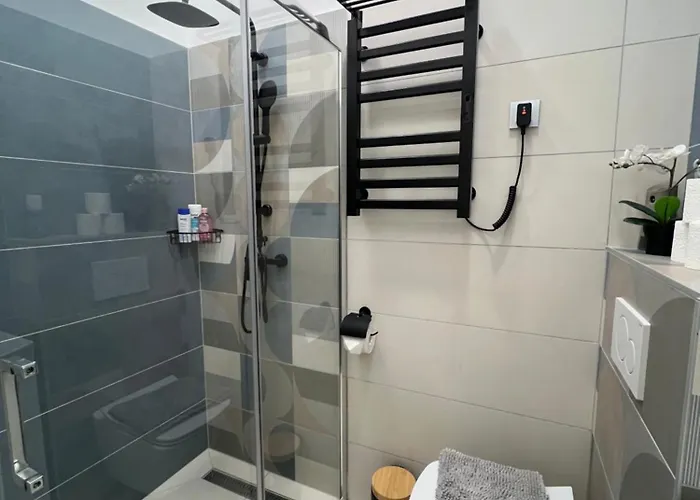 Appartement Kazinczy In Vibrant Area Boedapest