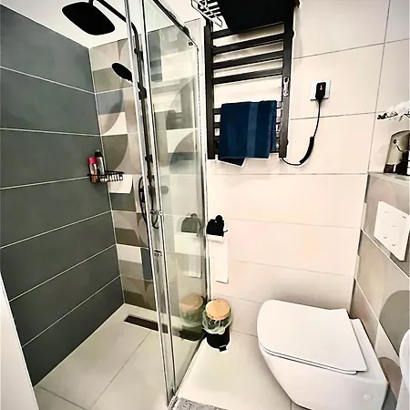 Kazinczy In Vibrant Area Apartamento