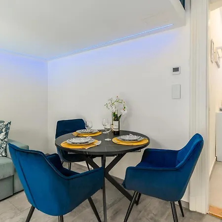 Kazinczy In Vibrant Area Apartamento Budapest