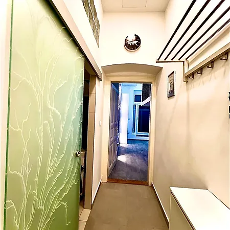 Апартаменты Kazinczy In Vibrant Area